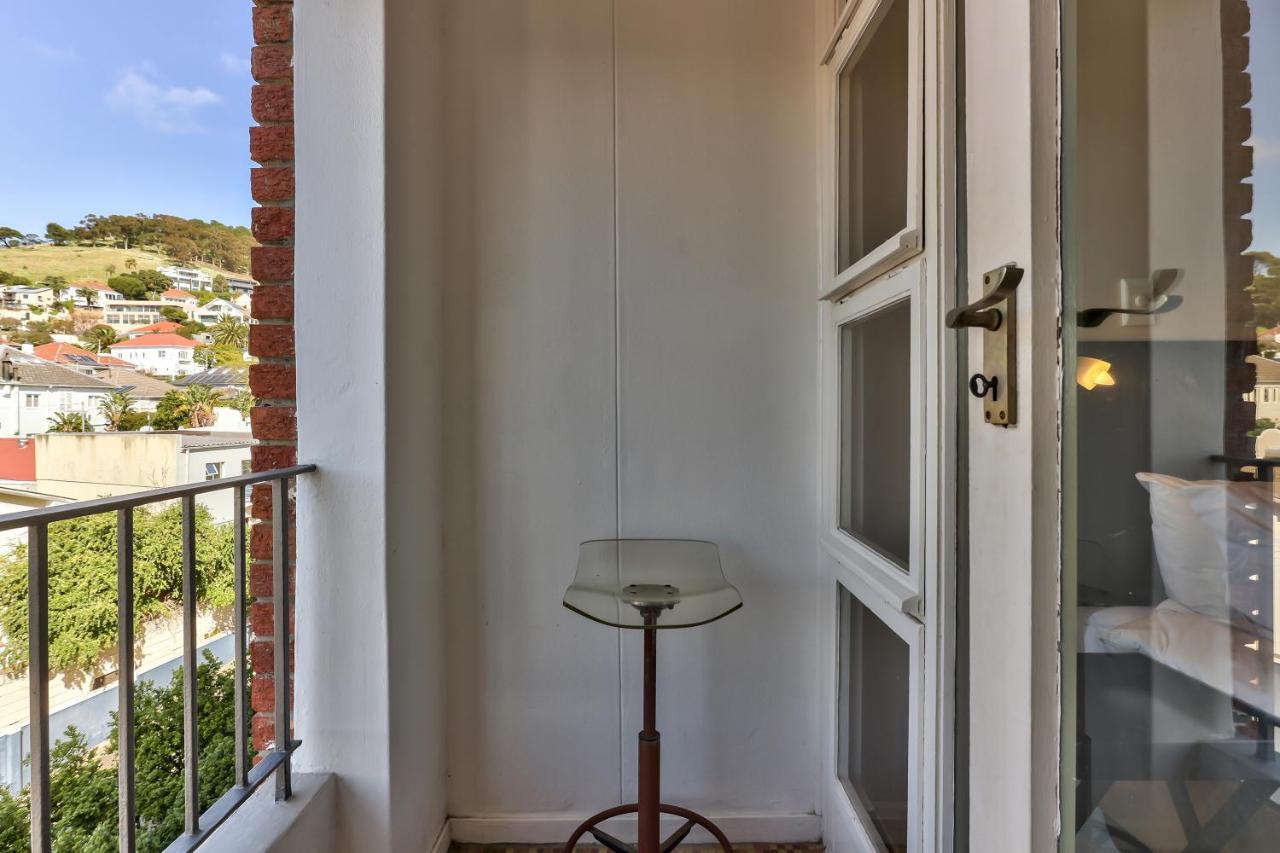 Apartment Cascades 608 In Point Cape Town