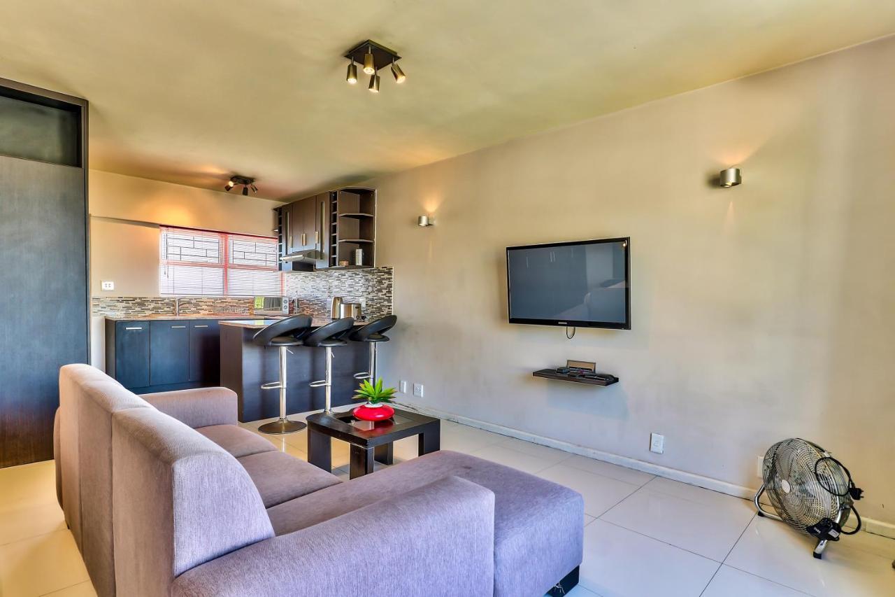 Cascades 608 In Point Apartment *
